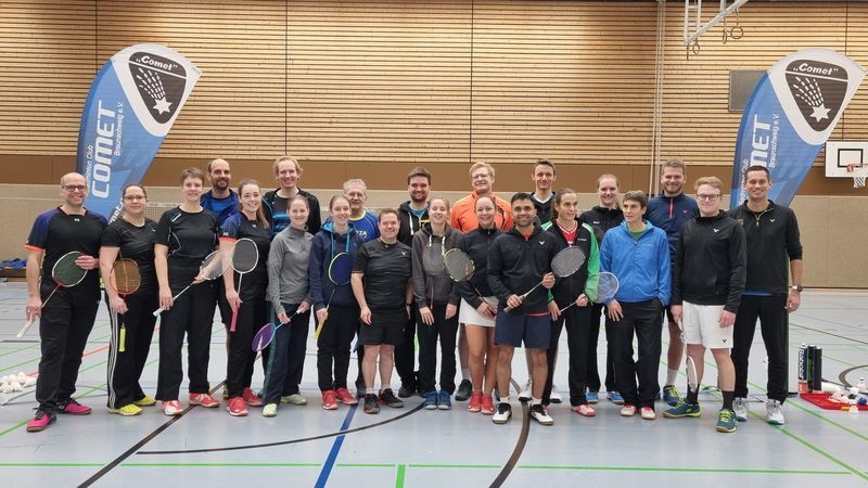 Teilnehmer*innen des Badminton Workshops