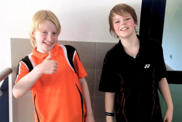 Fynn und Adrian kurz nach dem gewonnenen Finale