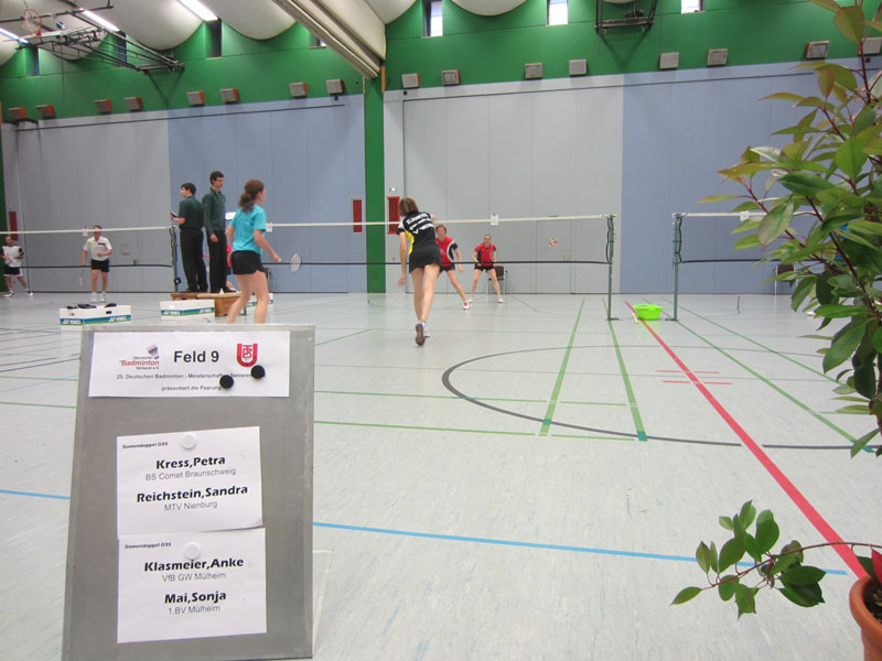 Sandra und Petra im Damendoppel O35