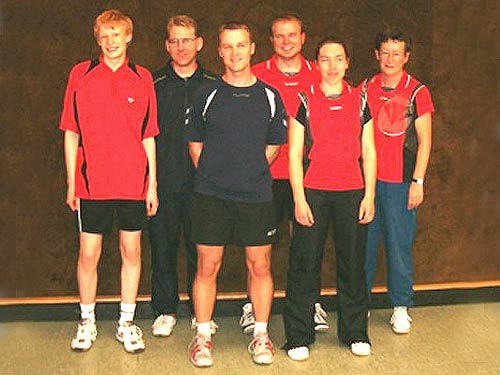 &acute;Unser Team in der Kreisliga: von links: Moritz Patzelt, Matthias Klein, Christian Hollasch, Matthias Reindl, Daniela Sporleder, Doris D&ouml;sselmann
