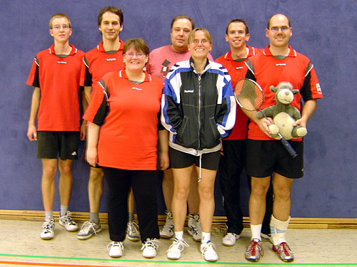 Unser Team in der Kreisklasse: von links: Daniel Reinecke, Lutz Vorhold, Julia Voges, Jens Borchert, Birgit Meinert, Christian v. Nathusius, Andreas Blesse